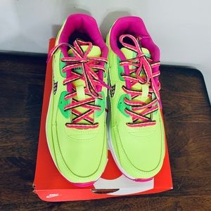 Nike Air Max 90 LTR - Volt Multi Color Fire Pink …. Size 3 Girls